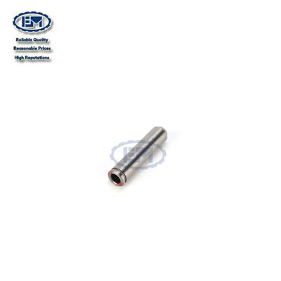 Prise 3430102200 de guide de valve d'Engine Parts Bushing d'excavatrice pour SK130-8 S6K 3066 D06FR D04FR